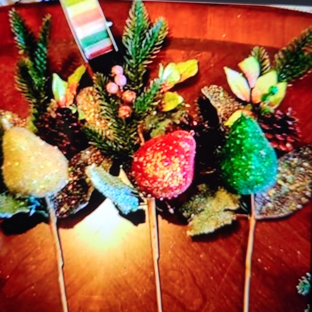 Pear Decor